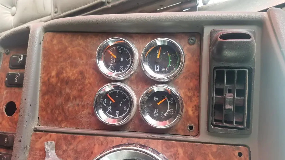 2005 Kenworth T800 Dash Control Module Lomoca Heavy Truck Parts