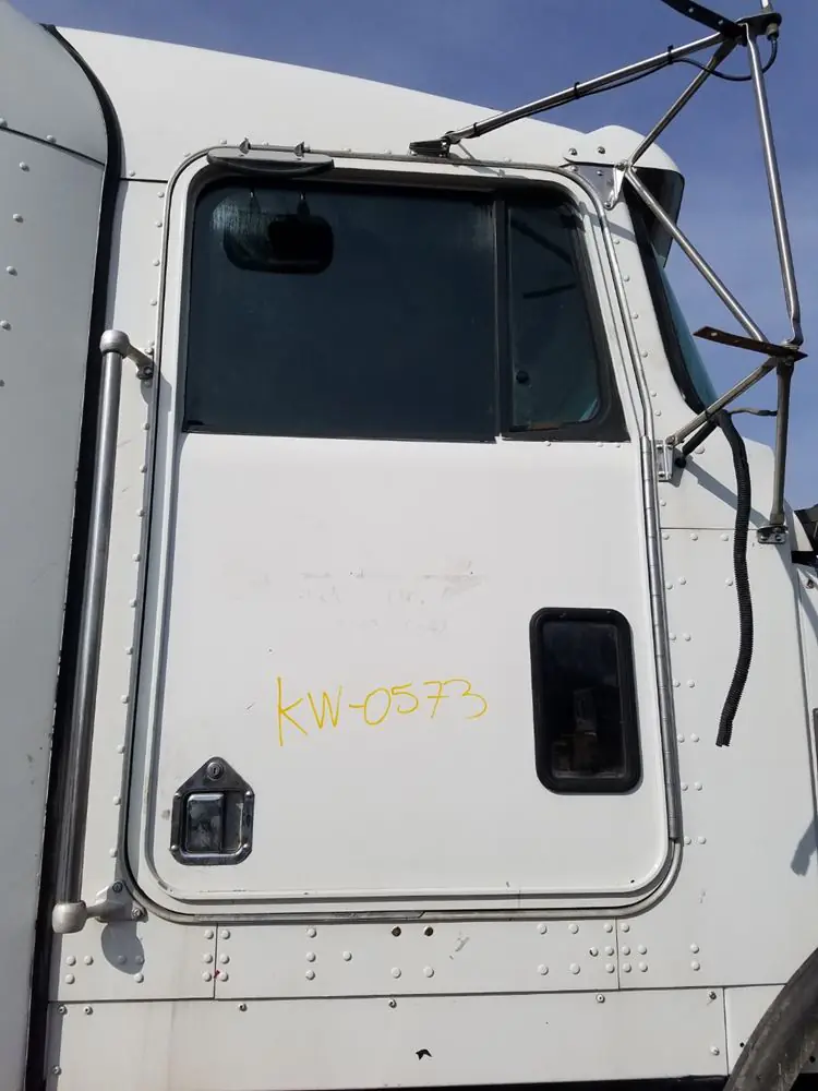 2005 Kenworth T800 Door Lomoca Heavy Truck Parts