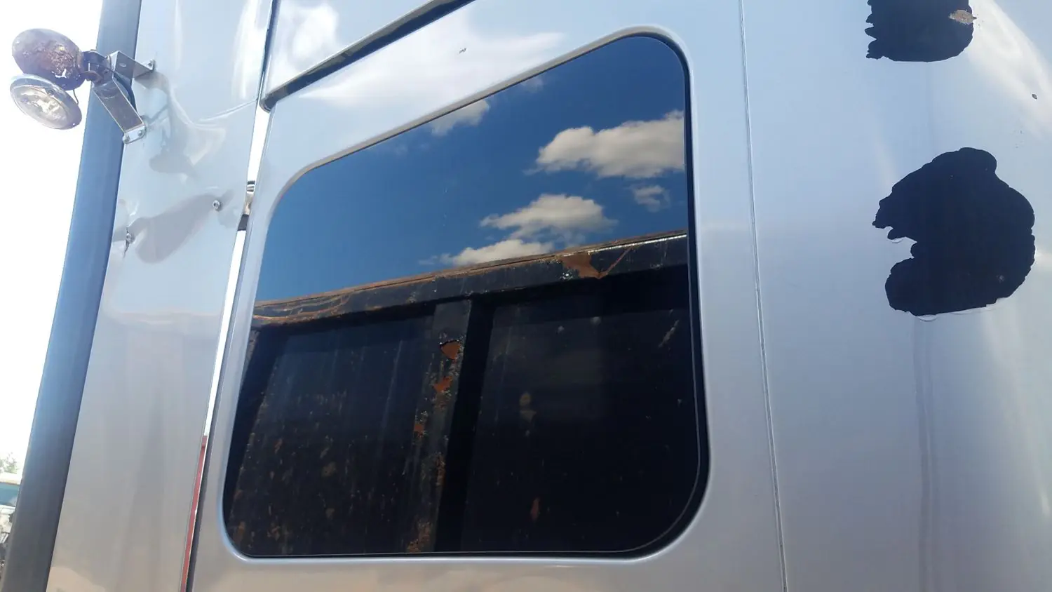Prostar Peeper Window 2008 International PROSTAR Back Window - Lomoca Heavy Truck Parts