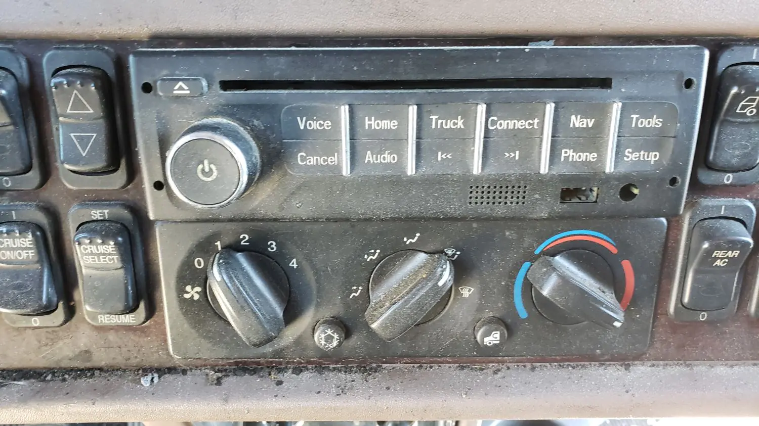 2014 Peterbilt 389 Heater/AC Control Assembly Lomoca Heavy Truck Parts