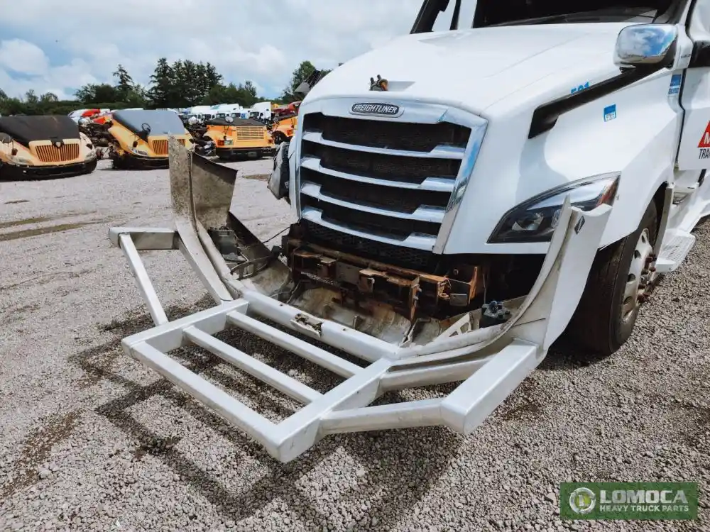 thumbnail image 2 of Front Bumper Reinforcement Passenger Side For 2018-2019 Freightliner Cascadia (w/ Fog Light Hole) 2 of 6