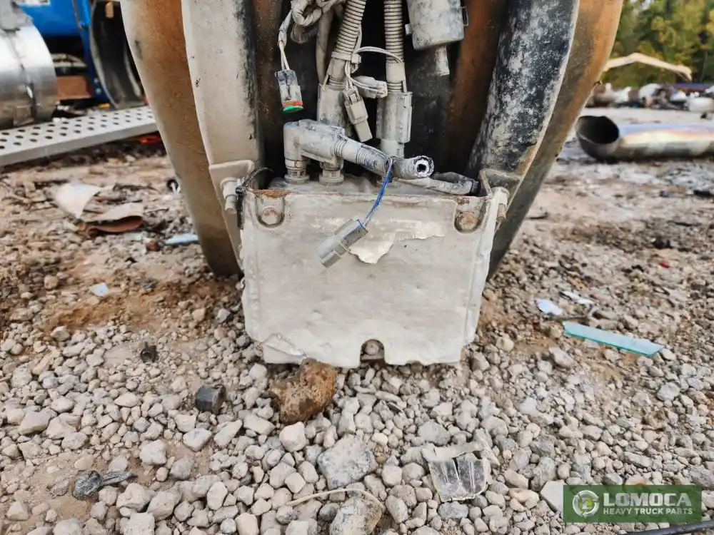 2016 Kenworth T880 DEF Pump Lomoca Heavy Truck Parts