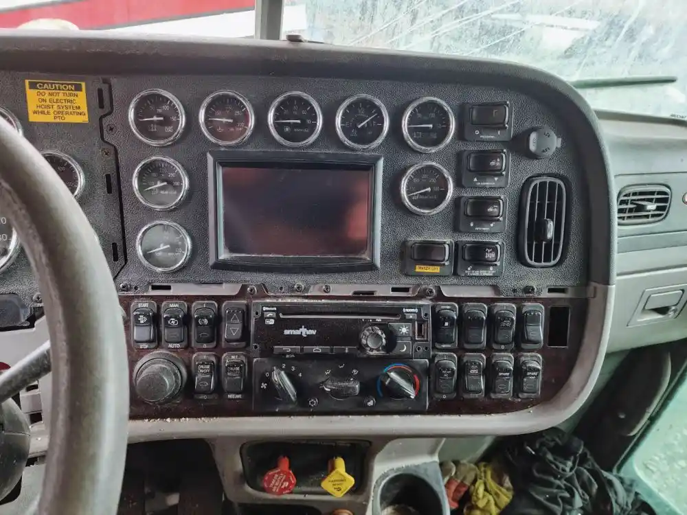 2017 Peterbilt 389 Dash Control Module - Lomoca Heavy Truck 2017 Peterbilt 389 Dash Control Module - Lomoca Heavy Truck
