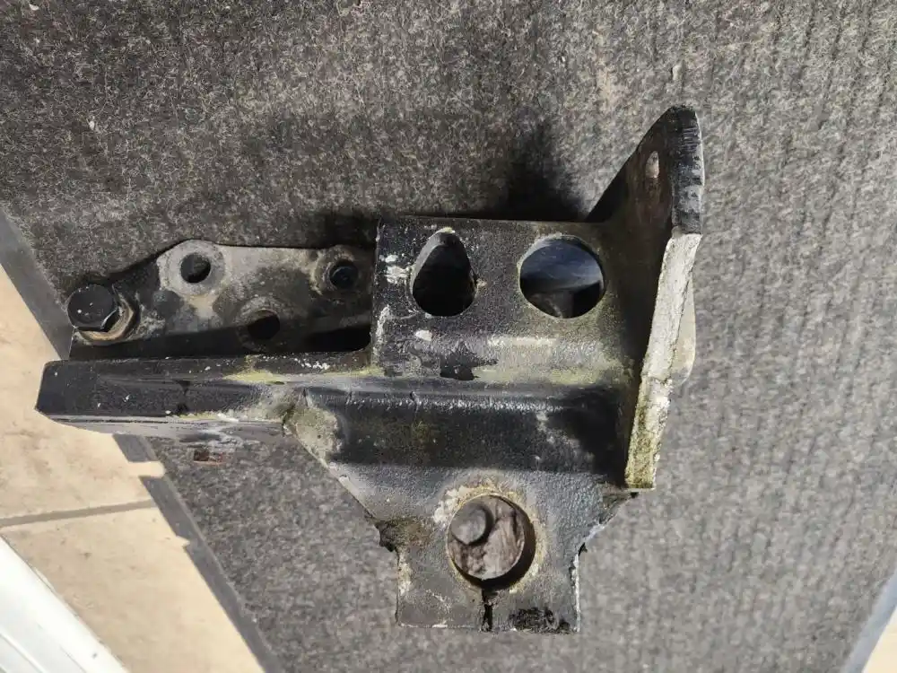 2006 Kenworth W900 Spring Hangers, Steer Axle - Lomoca Heavy 2006 Kenworth W900 Spring Hangers, Steer Axle - Lomoca Heavy
