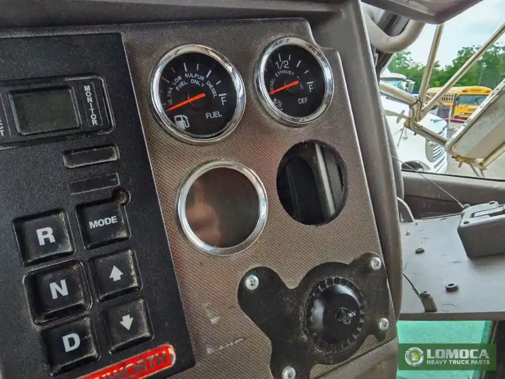 2017 Kenworth T370 Dash Control Module - Lomoca Heavy Truck 2017 Kenworth T370 Dash Control Module - Lomoca Heavy Truck
